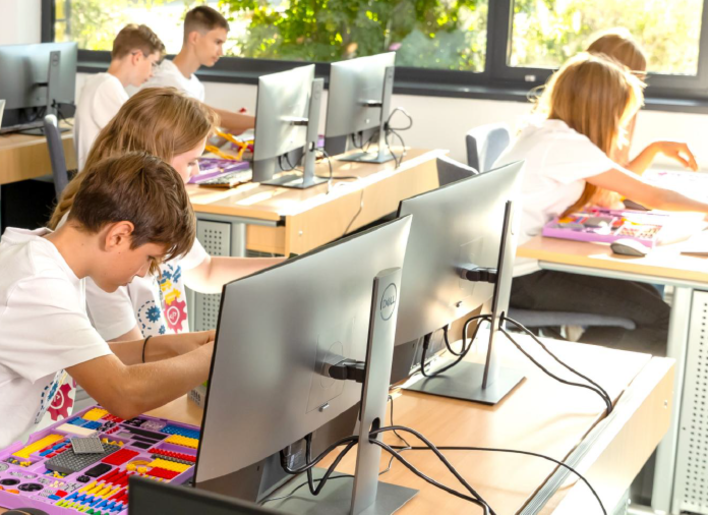 Stages Ateliers STEM avec briques LEGO 	